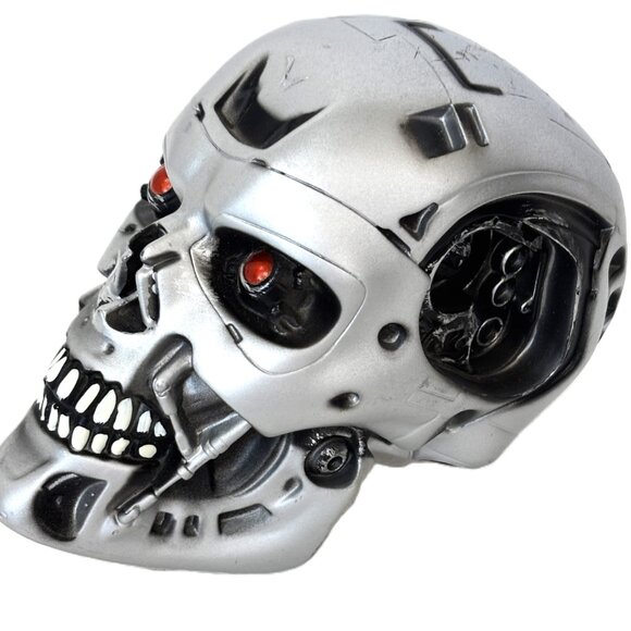 Terminator Style Small Silver Skull Figurine 4.5” x 4” x 4” - Picture 4 of 9